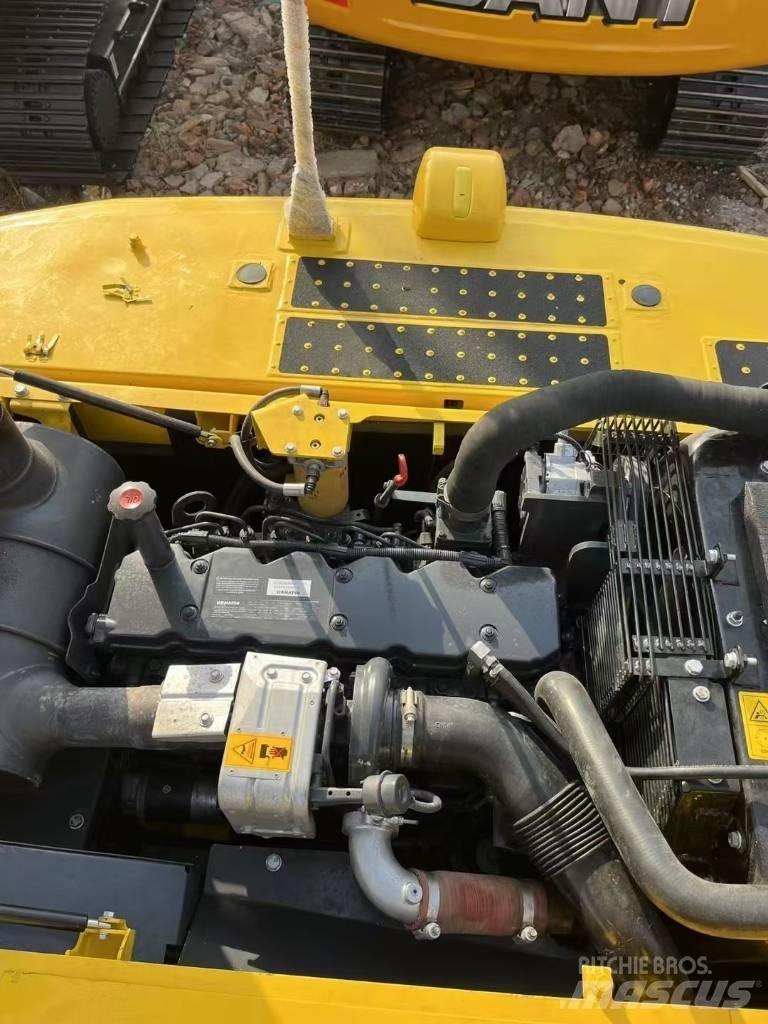 Komatsu 240-8 Bageri guseničari