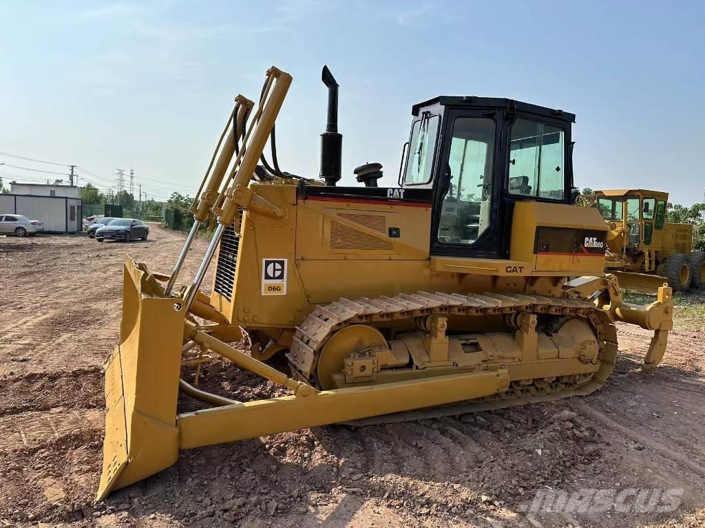 CAT D 6 G Buldožeri guseničari