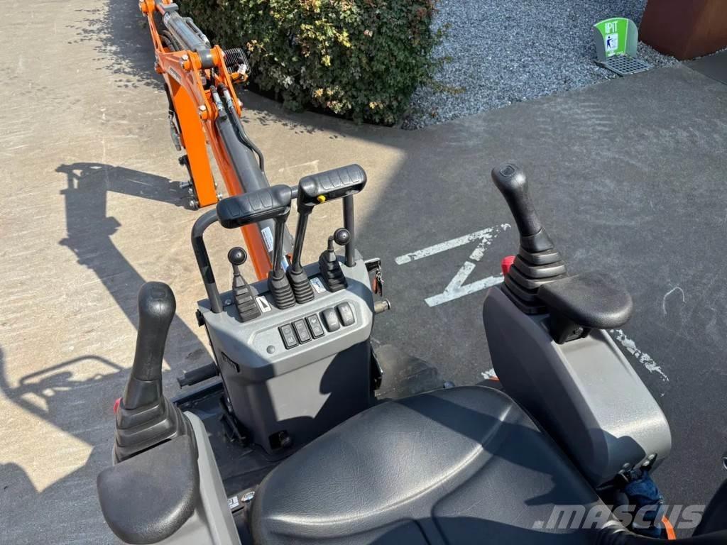 Develon DX10Z-7 Mini bageri < 7t