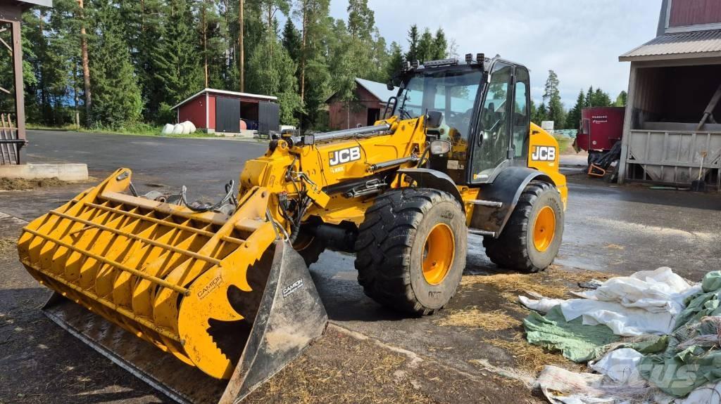 JCB TM320 S AGRI T4F Poljoprivredni teleskopski utovarivači