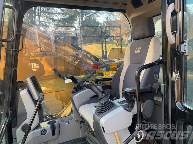 CAT 330 F LN Bageri guseničari