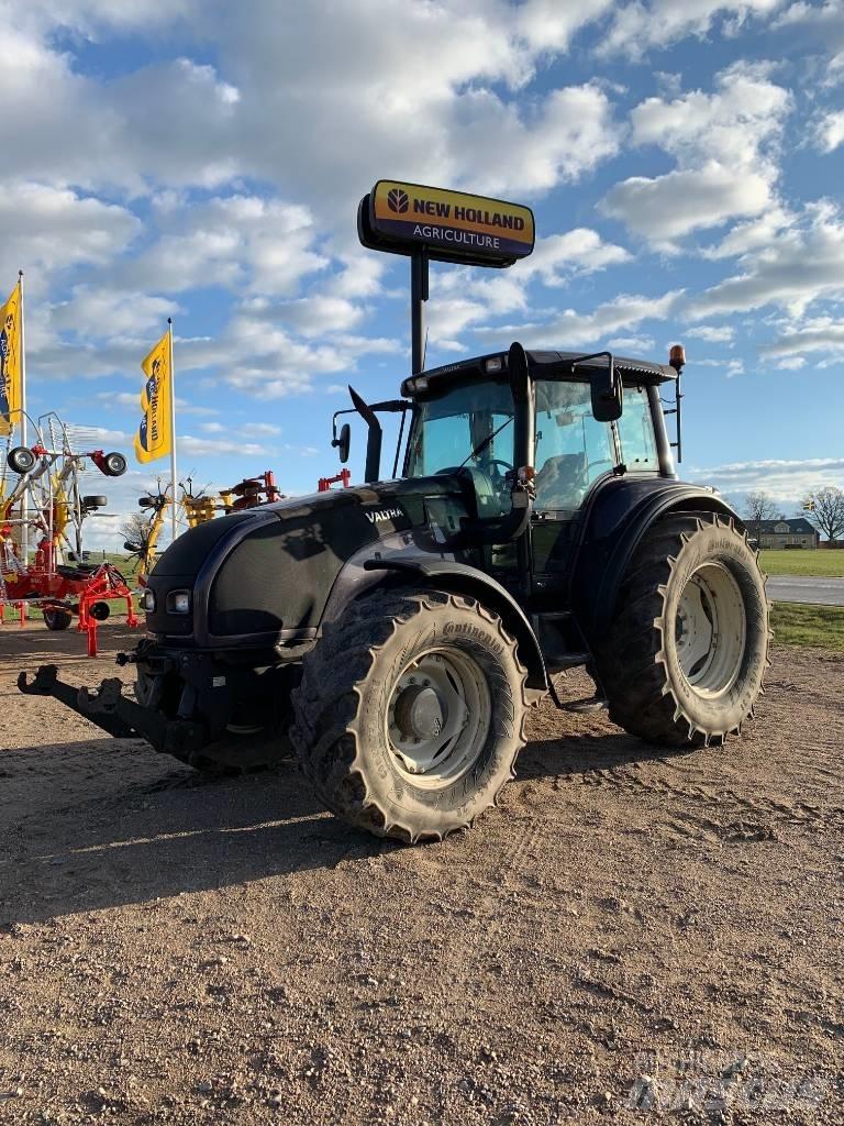 Valtra T 160 Traktori