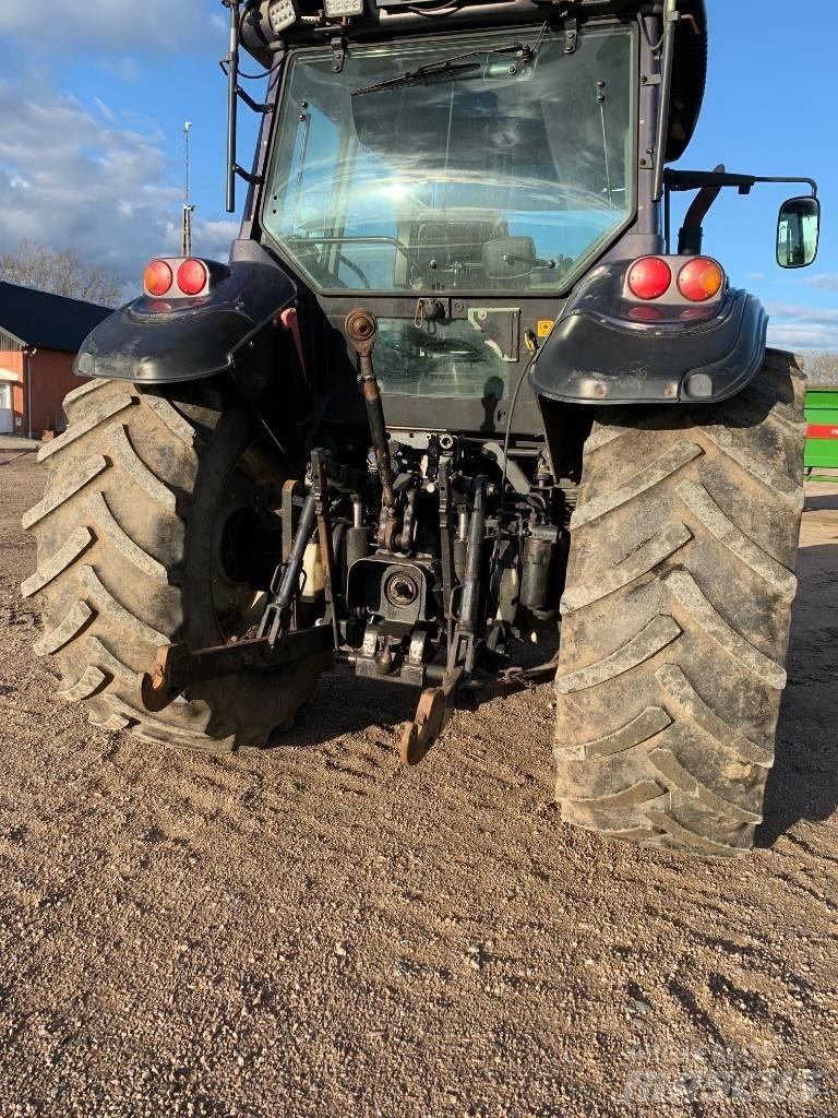 Valtra T 160 Traktori