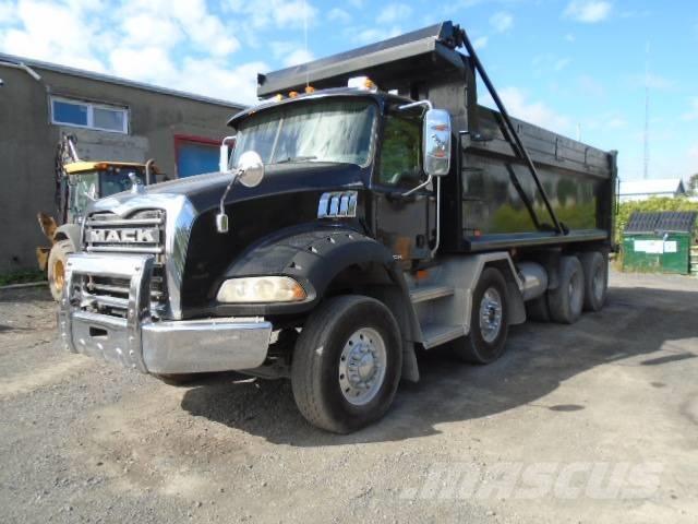 Mack GU813 Kiperi kamioni