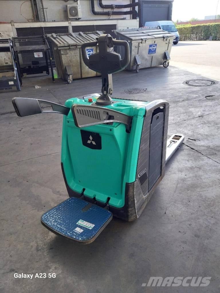 Mitsubishi PBV20N3 Nisko podizni električni viljuškar sa stajalištom