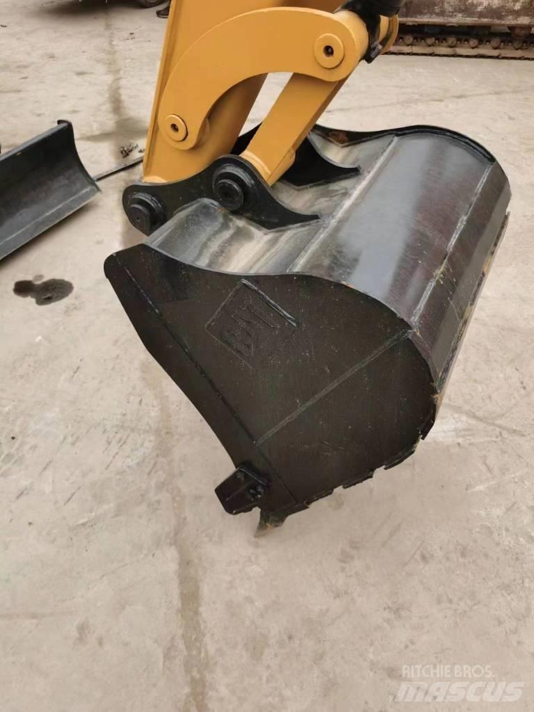 CAT 306E2 Bageri guseničari