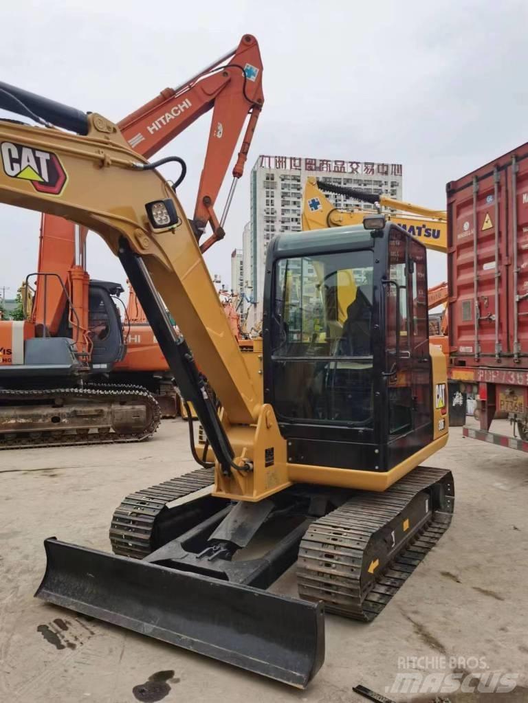CAT 306E2 Bageri guseničari
