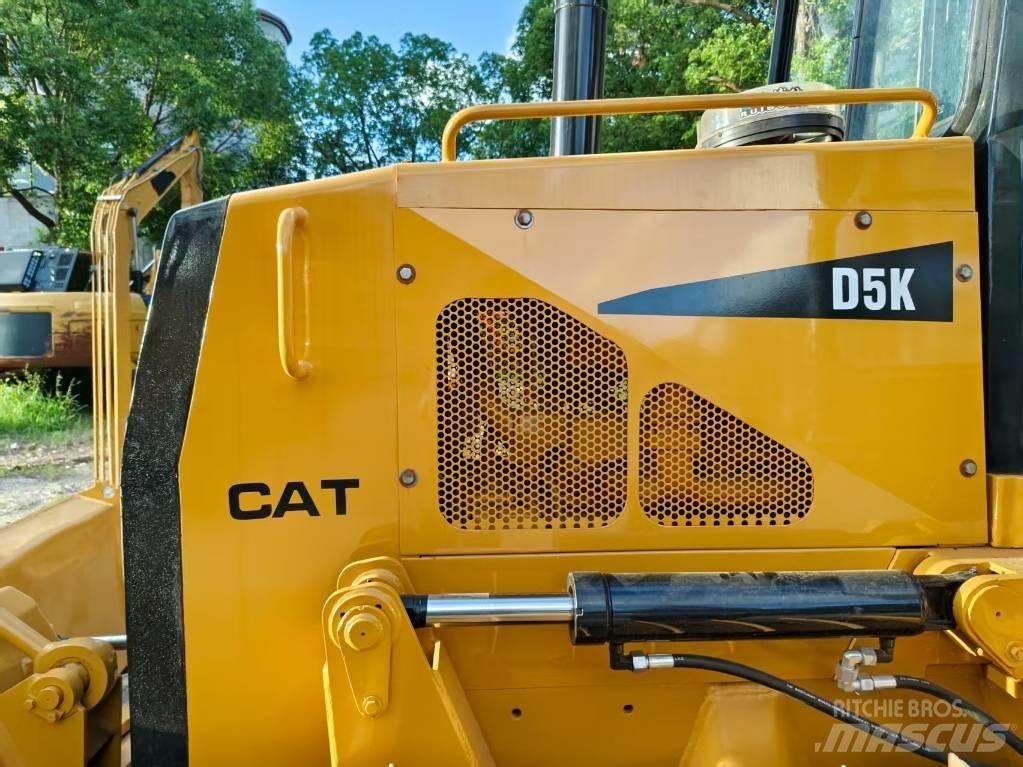 CAT D 5 K Buldožeri guseničari