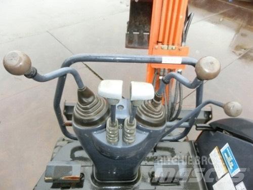 Hitachi ZX20U Mini bageri < 7t