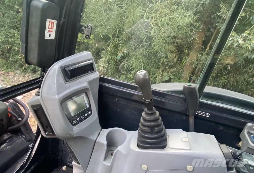 Kubota 165 Bageri guseničari