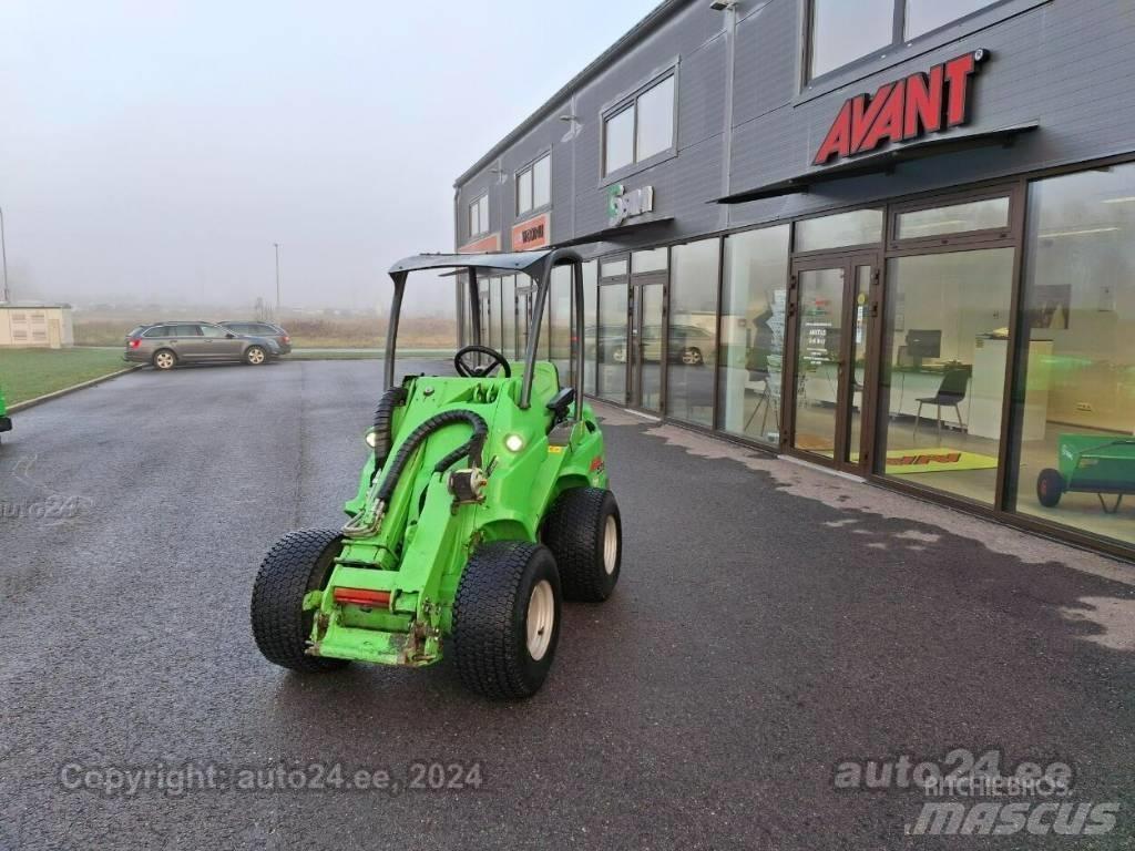 Avant 528 Mini utovarivači