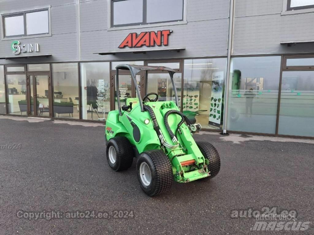 Avant 528 Mini utovarivači