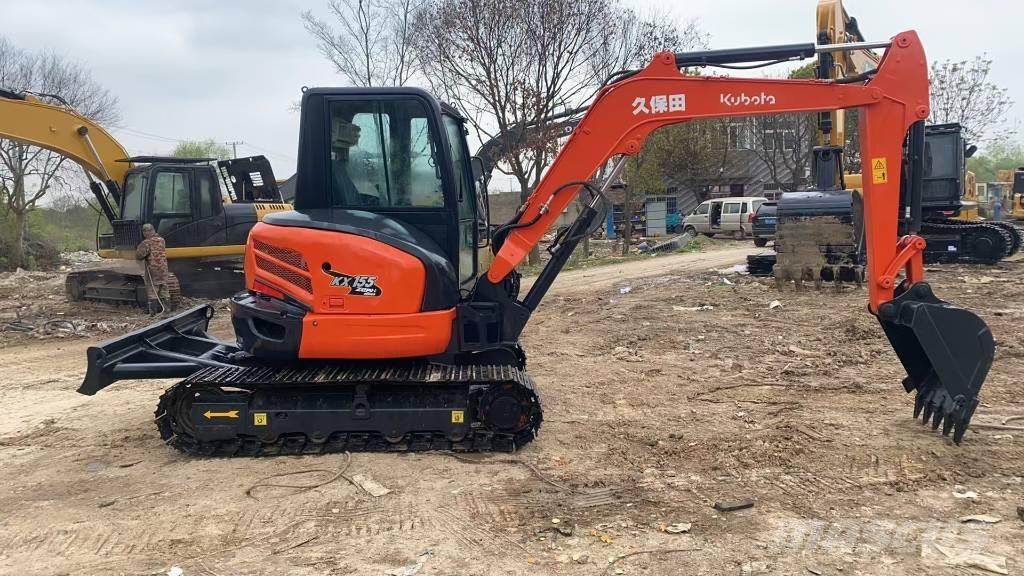 Kubota 155 Bageri guseničari