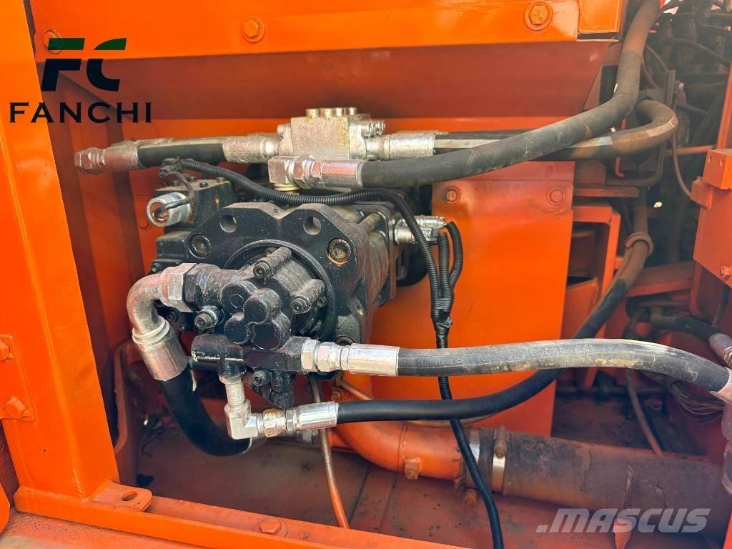 Doosan DX 140 LC Bageri guseničari