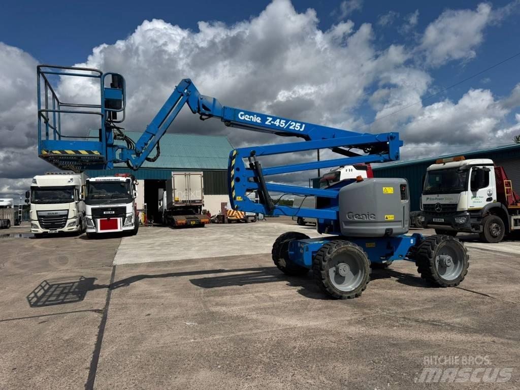 Genie Z 45/25 J Zglobne podizne platforme