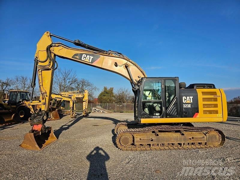 CAT 323 EL Bageri guseničari