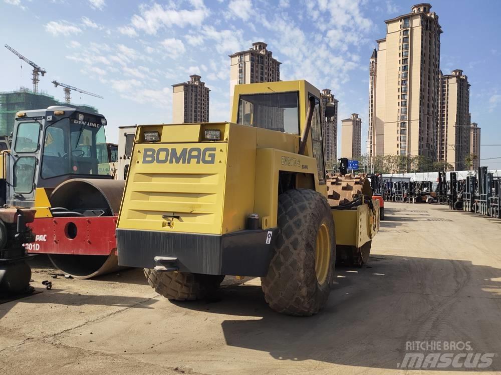 Bomag BW 217 Valjci sa jednim bubnjem