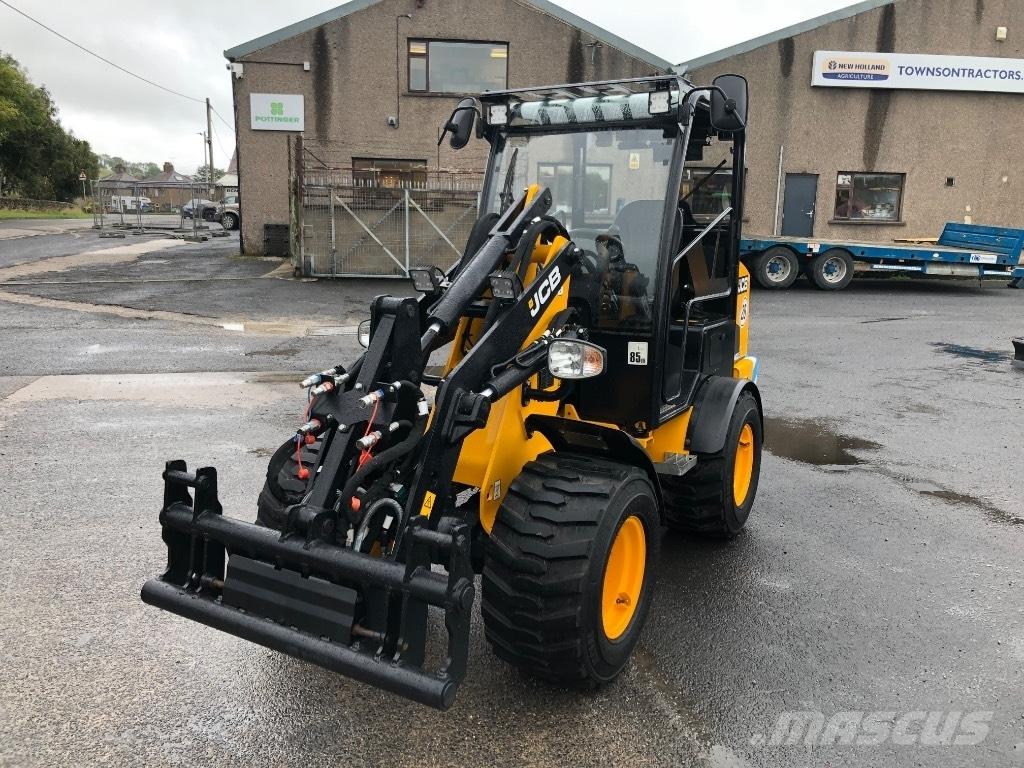 JCB 403 E Poljoprivredni teleskopski utovarivači