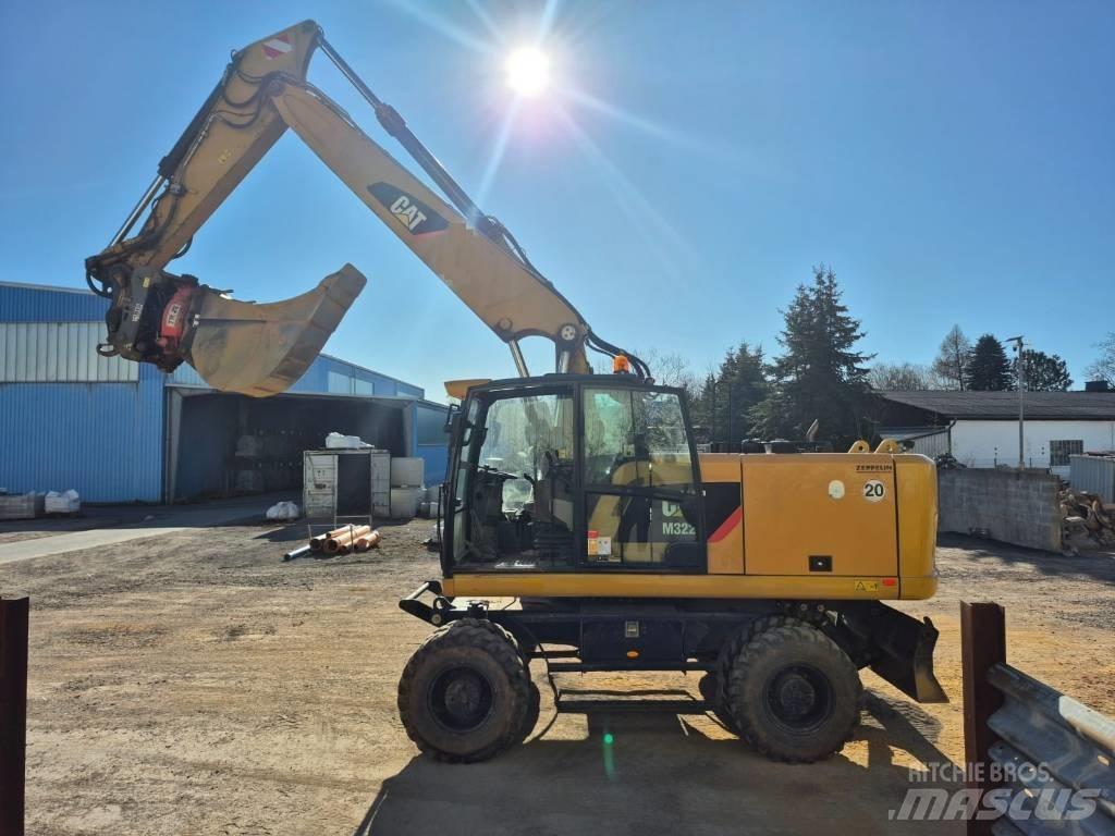 CAT M322F Bageri točkaši