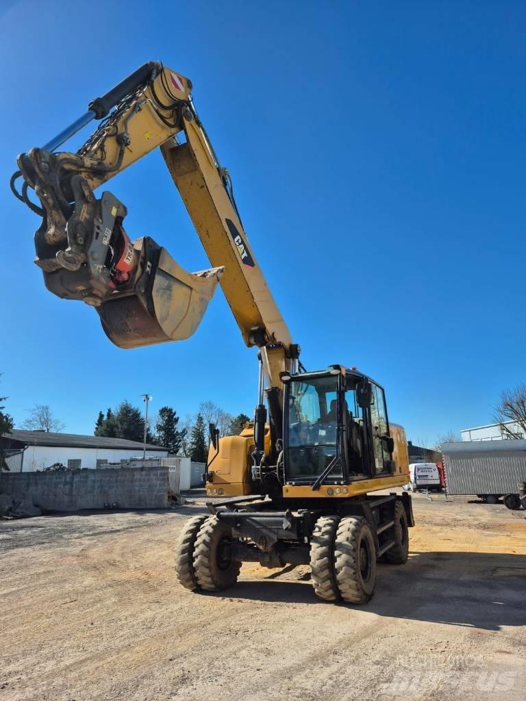 CAT M322F Bageri točkaši