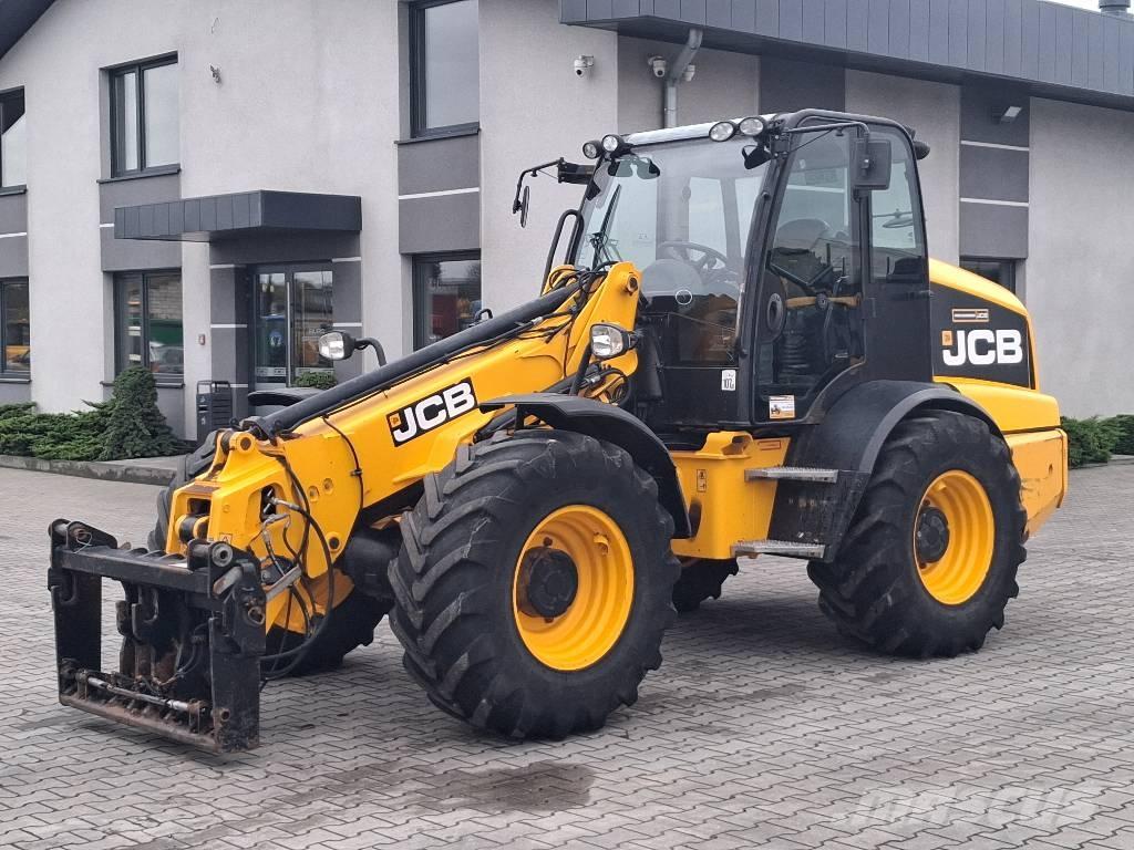 JCB TM 320 AGRI Poljoprivredni teleskopski utovarivači