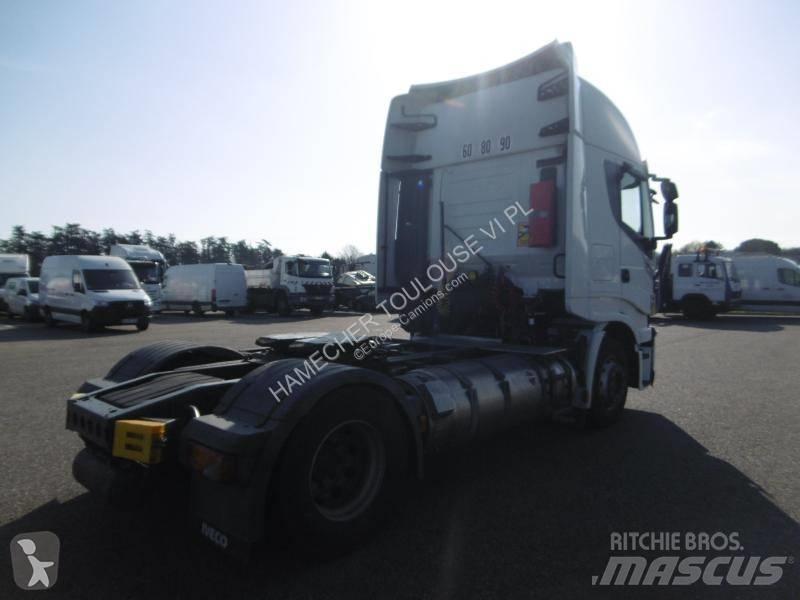 Iveco NP460 Tegljači