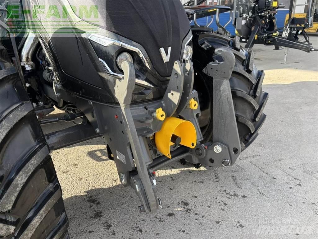 Valtra a 115 Traktori