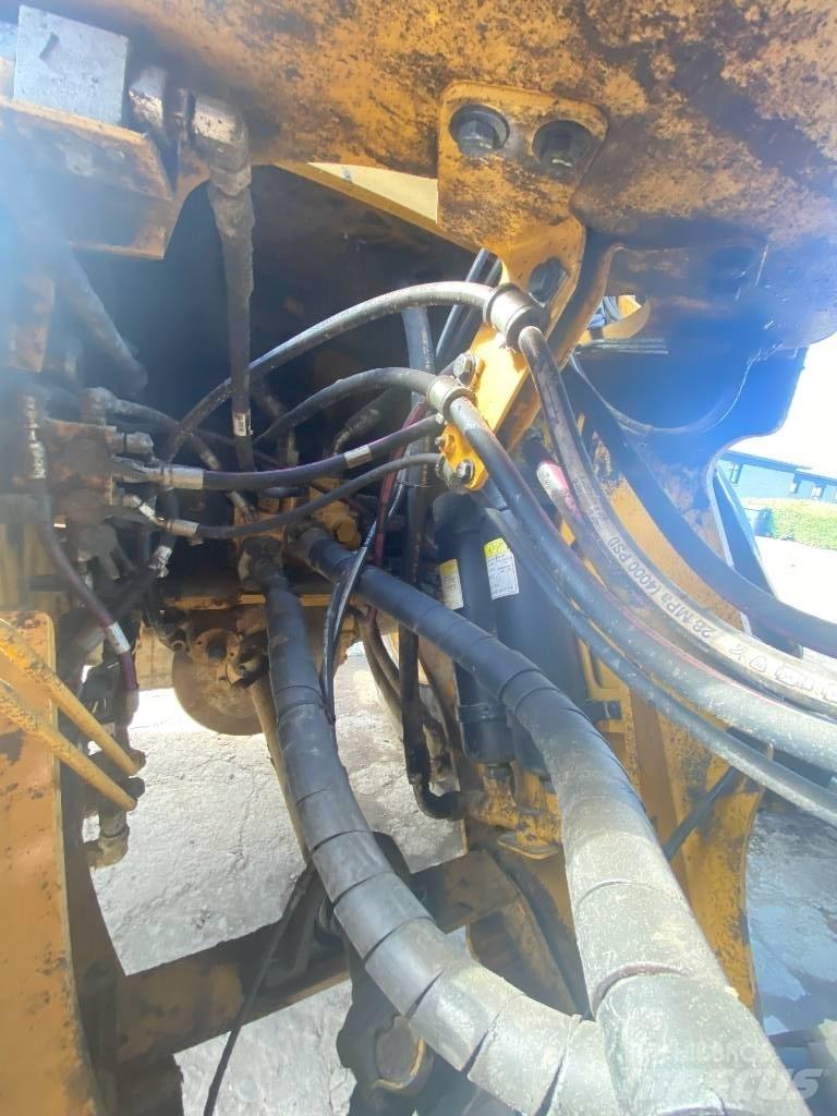 CAT 966 M Utovarivači na točkove