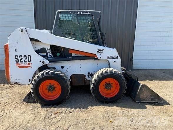 Bobcat S220 Skid steer mini utovarivači