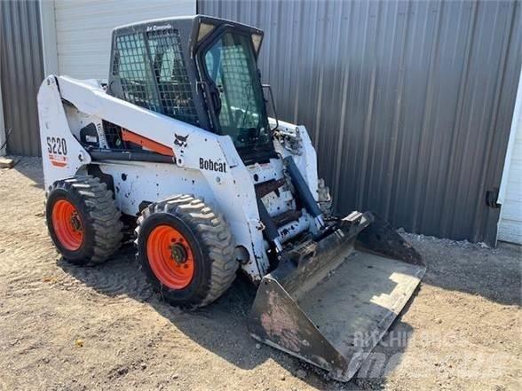 Bobcat S220 Skid steer mini utovarivači