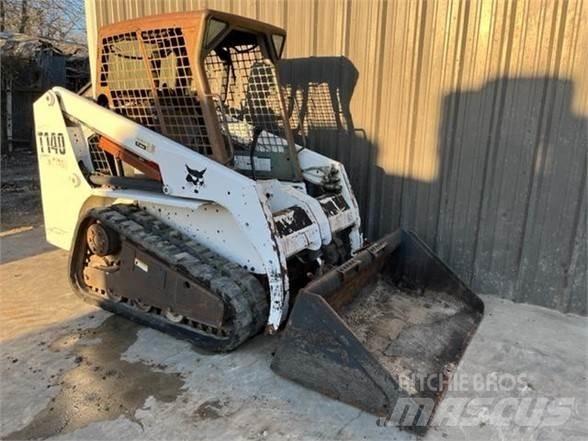 Bobcat T140 Skid steer mini utovarivači