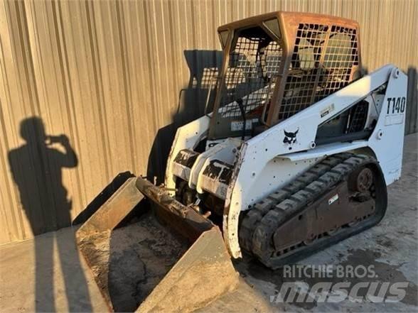 Bobcat T140 Skid steer mini utovarivači
