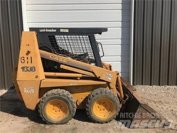 CASE 1838 Skid steer mini utovarivači