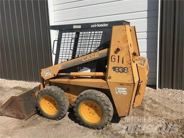 CASE 1838 Skid steer mini utovarivači