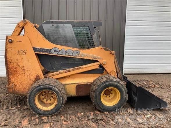 CASE 465 Skid steer mini utovarivači