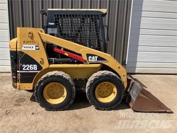 CAT 226B Skid steer mini utovarivači