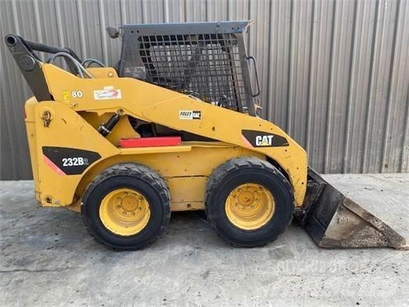 CAT 232B2 Skid steer mini utovarivači