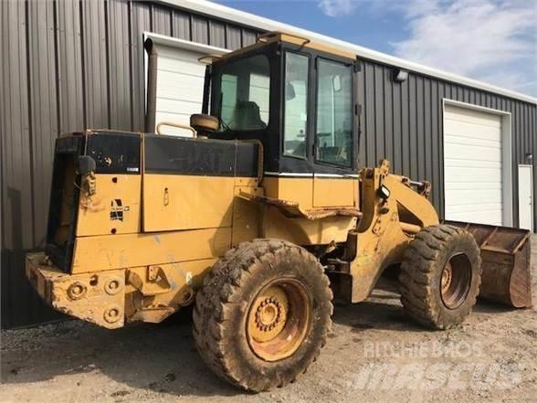 CAT 918F Utovarivači na točkove