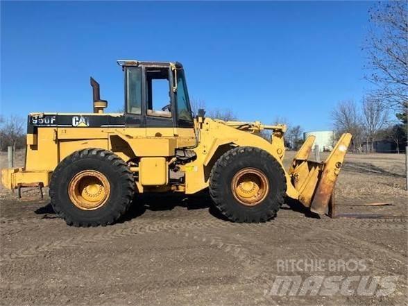 CAT 950F Utovarivači na točkove
