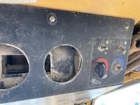 CAT D6H XL Buldožeri guseničari