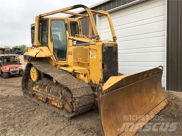 CAT D6N XL Buldožeri guseničari