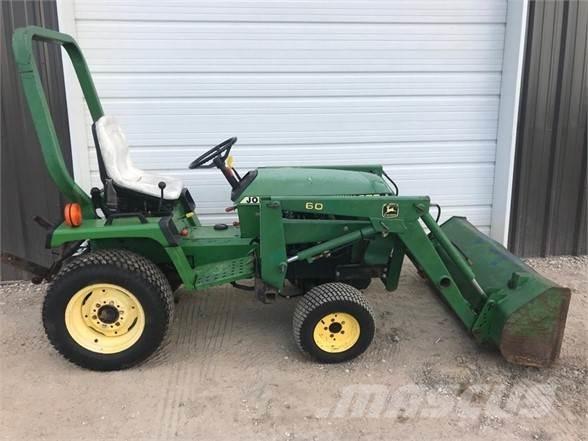 John Deere 655 Traktori