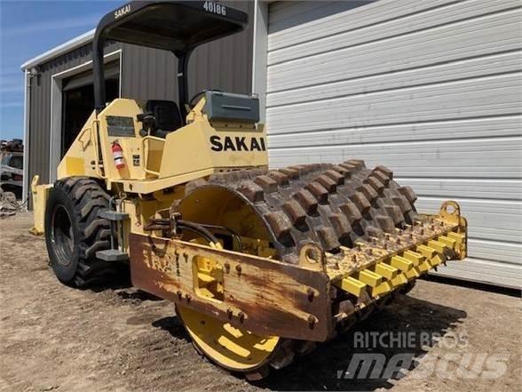 Sakai SV410 Valjci sa jednim bubnjem