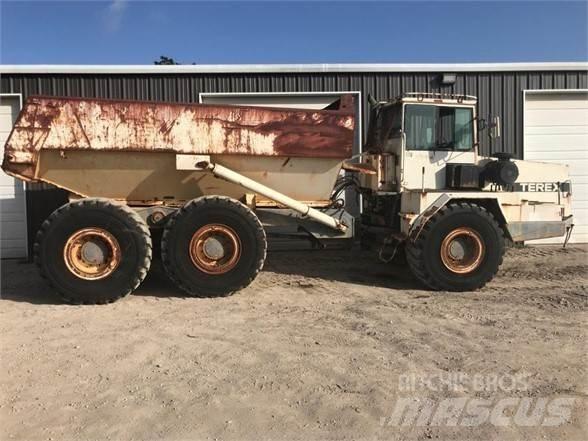 Terex TA27 Zglobni damperi