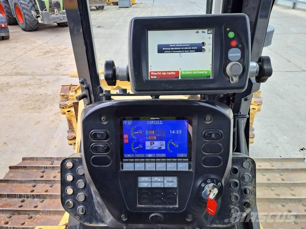 Komatsu D 61 PXI-23 Buldožeri guseničari