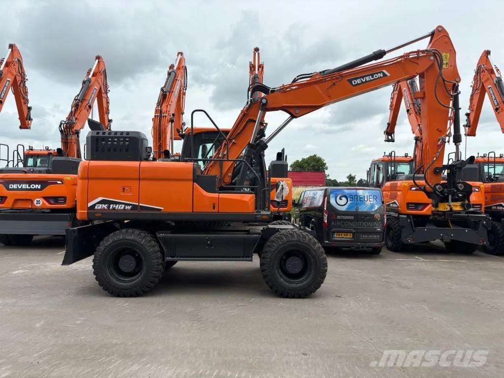 Develon DX140W-7 Bageri točkaši