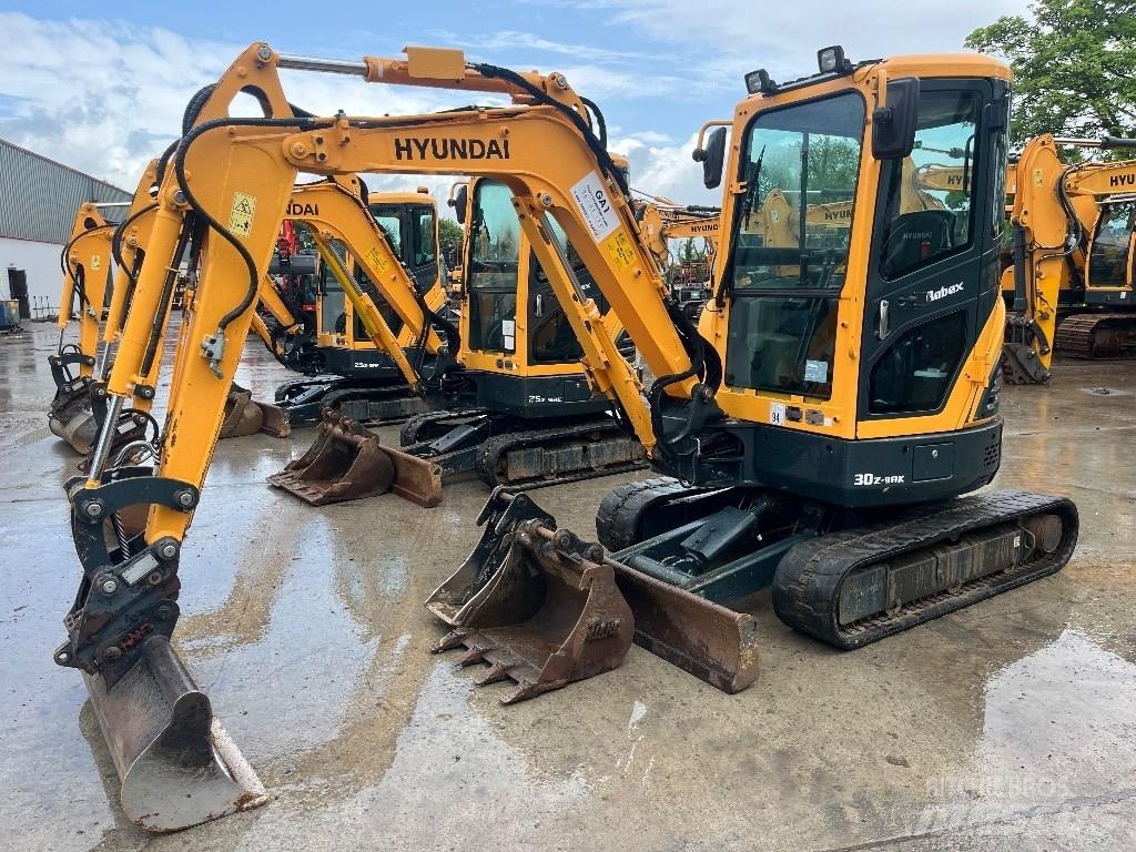 Hyundai R30 Z-9AK Mini bageri < 7t