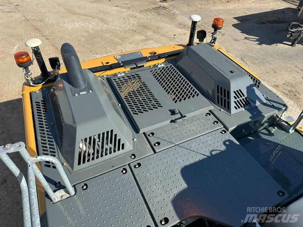 Liebherr R 922 G8 Bageri guseničari