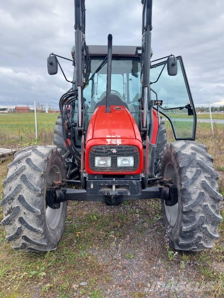Massey Ferguson 4255 Traktori