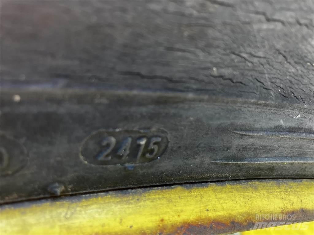Petlas 520/85R46 Gume, točkovi i felne